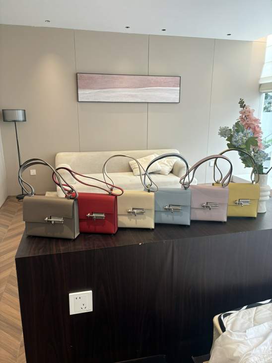 Picture of Hermes Handbags _SKUfw214636152fw